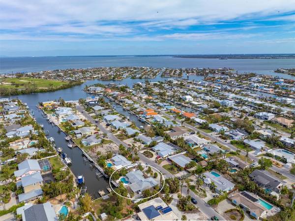 506 71ST ST, Holmes Beach, FL 34217