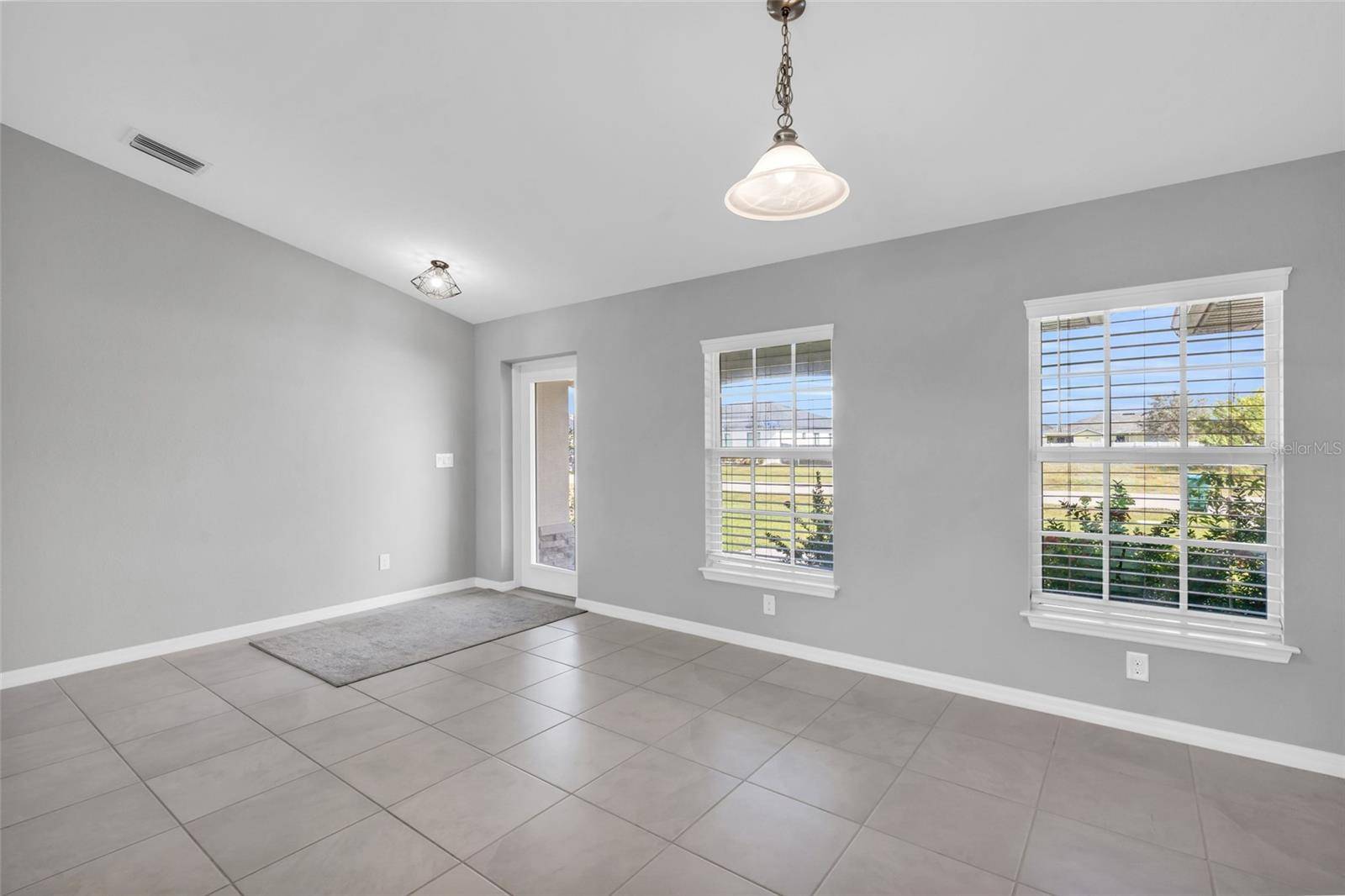 Cape Coral, FL 33909,618 NE 2ND PL