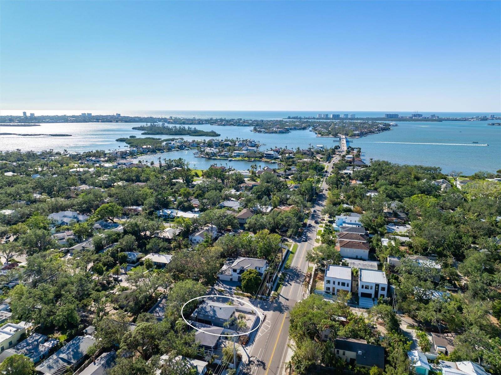 Sarasota, FL 34239,3511 CAMINO REAL