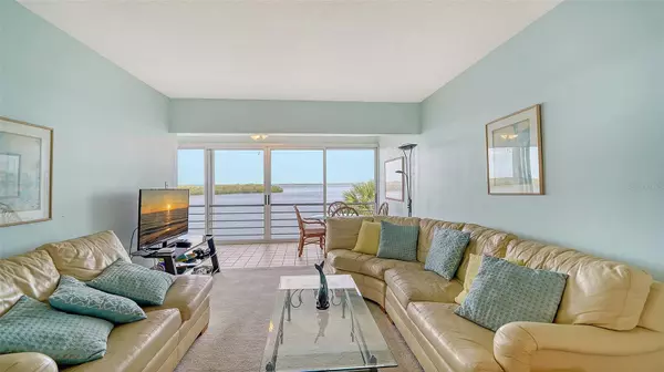 Longboat Key, FL 34228,4310 FALMOUTH DR #A302