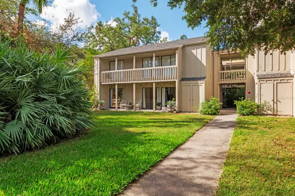 2204 BAHIA VISTA ST #D1,  Sarasota,  FL 34239