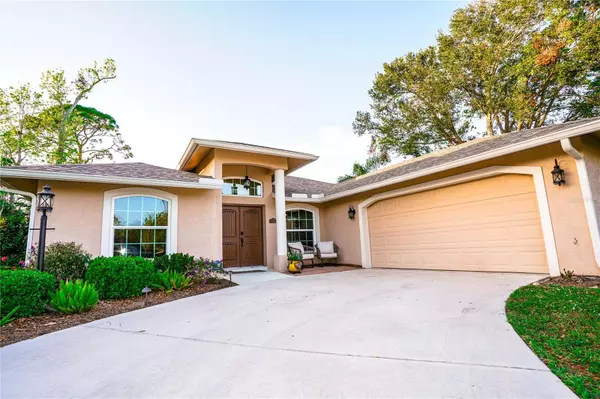 Sarasota, FL 34232,5715 FERN OAK CT