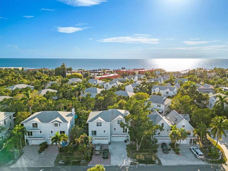 6250 HOLMES BLVD #67, Holmes Beach, FL 34217