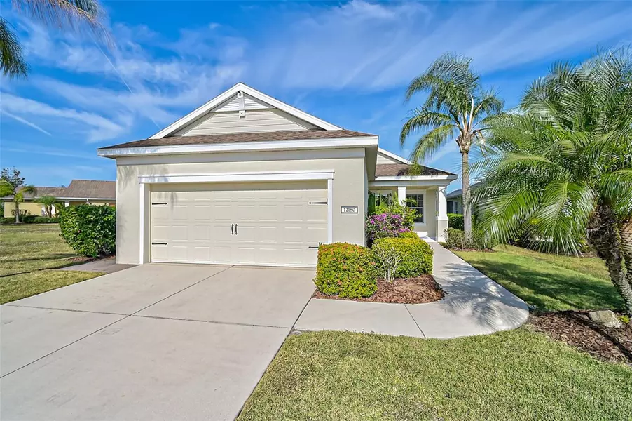 12180 LONGVIEW LAKE CIR, Bradenton, FL 34211