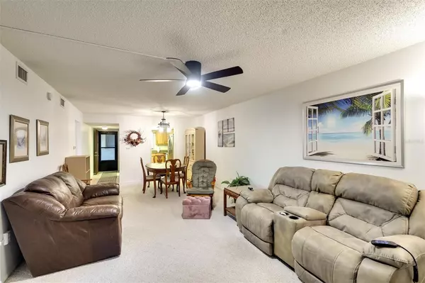 Bradenton, FL 34205,3634 LAKE BAYSHORE DR #308