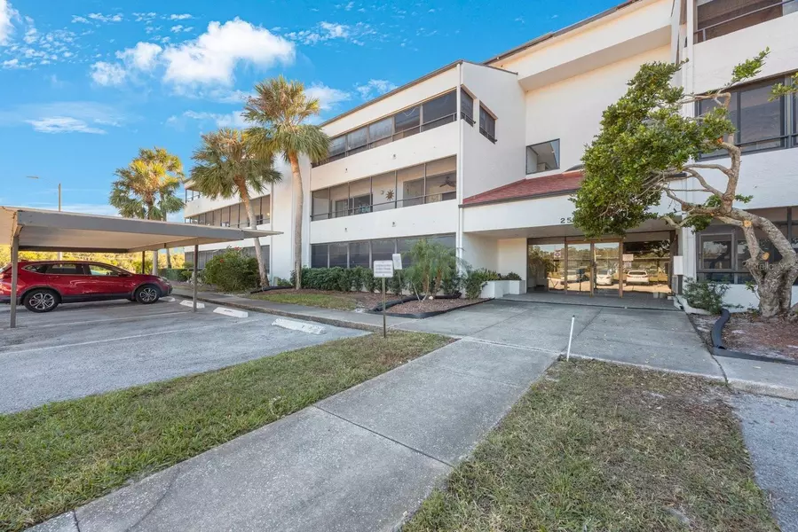 2579 COUNTRYSIDE BLVD #1210, Clearwater, FL 33761