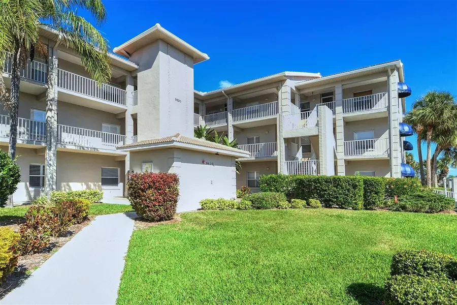 9620 CLUB SOUTH CIR #5209, Sarasota, FL 34238