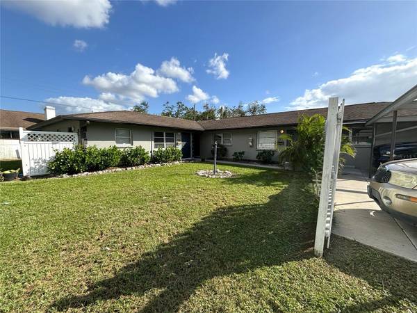 6355 GATEWAY AVE, Sarasota, FL 34231