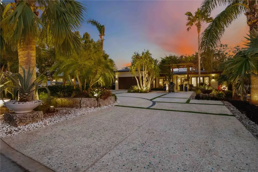 360 N SHORE DR, Sarasota, FL 34234