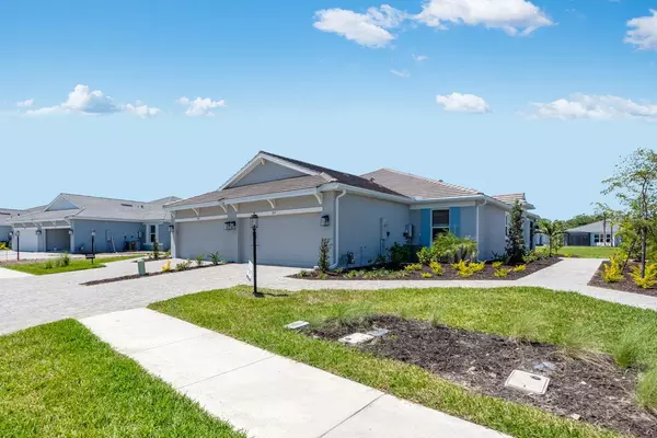 8113 MOONBEAM AVE, Sarasota, FL 34241