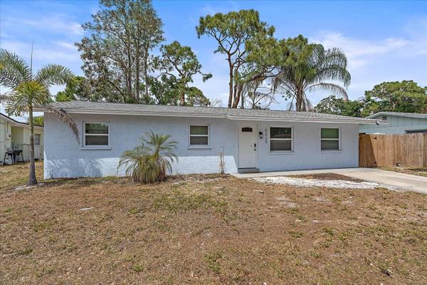 5025 BELL MEADE DR, Sarasota, FL 34232