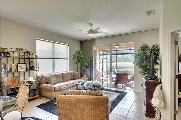 Bradenton, FL 34212,8210 EAGLE ISLES PL