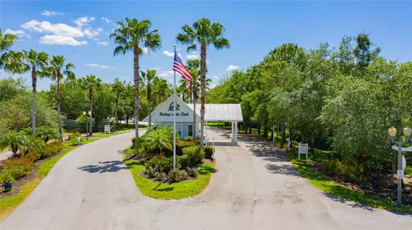 Punta Gorda, FL 33983,2121 HERON LAKE DR #203