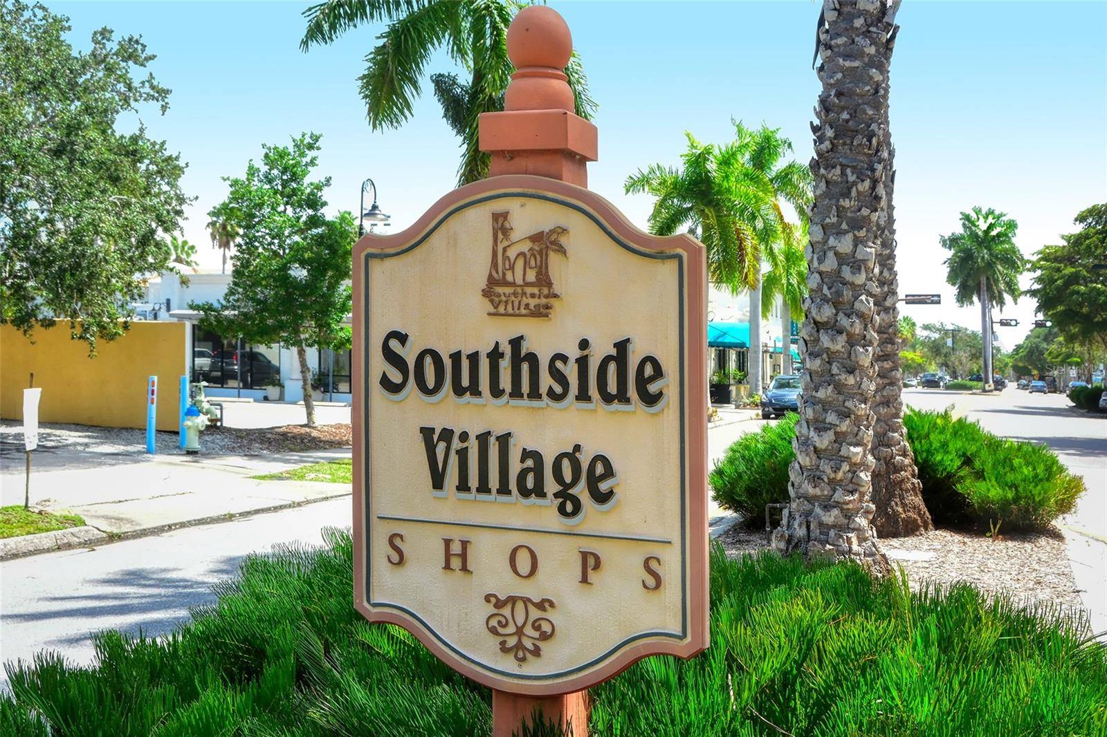 Sarasota, FL 34239,1732 HILLVIEW ST