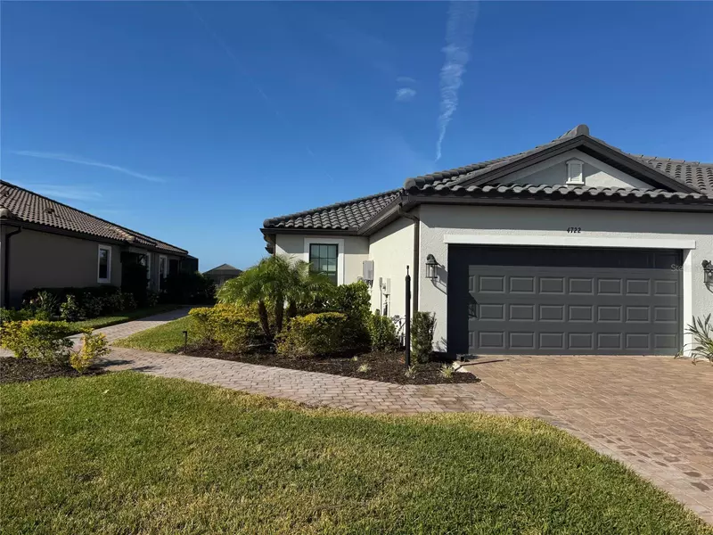 4722 TORTONA CT, Lakewood Ranch, FL 34211