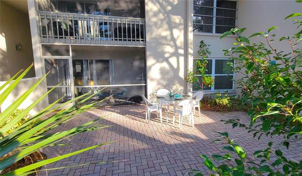 3350 S OSPREY AVE #106A, Sarasota, FL 34239