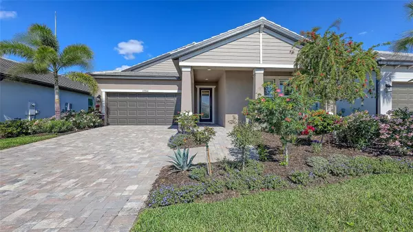 17744 SAVORY MIST CIR, Lakewood Ranch, FL 34211