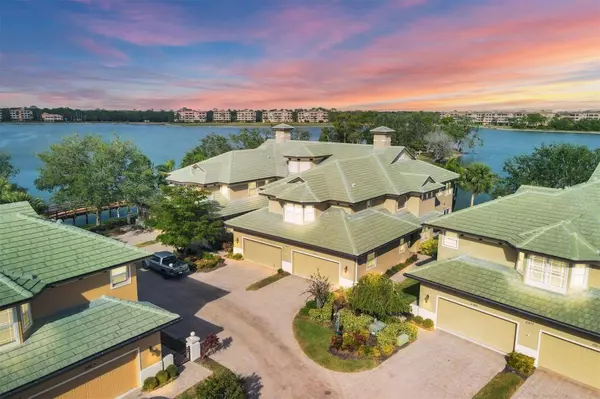 6503 MOORINGS POINT CIR #202,  Lakewood Ranch,  FL 34202