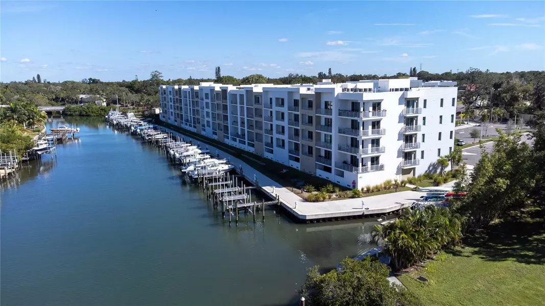 1709 N TAMIAMI TRL #215, Sarasota, FL 34234