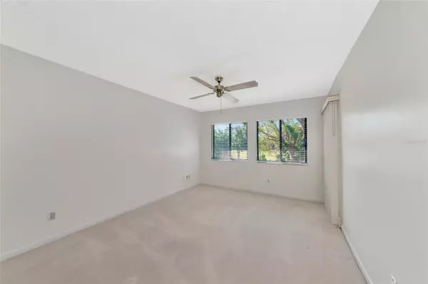 Sarasota, FL 34235,4526 LONGWATER #34