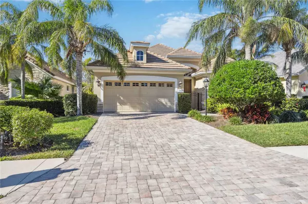 7308 LAKE FOREST GLN,  Lakewood Ranch,  FL 34202