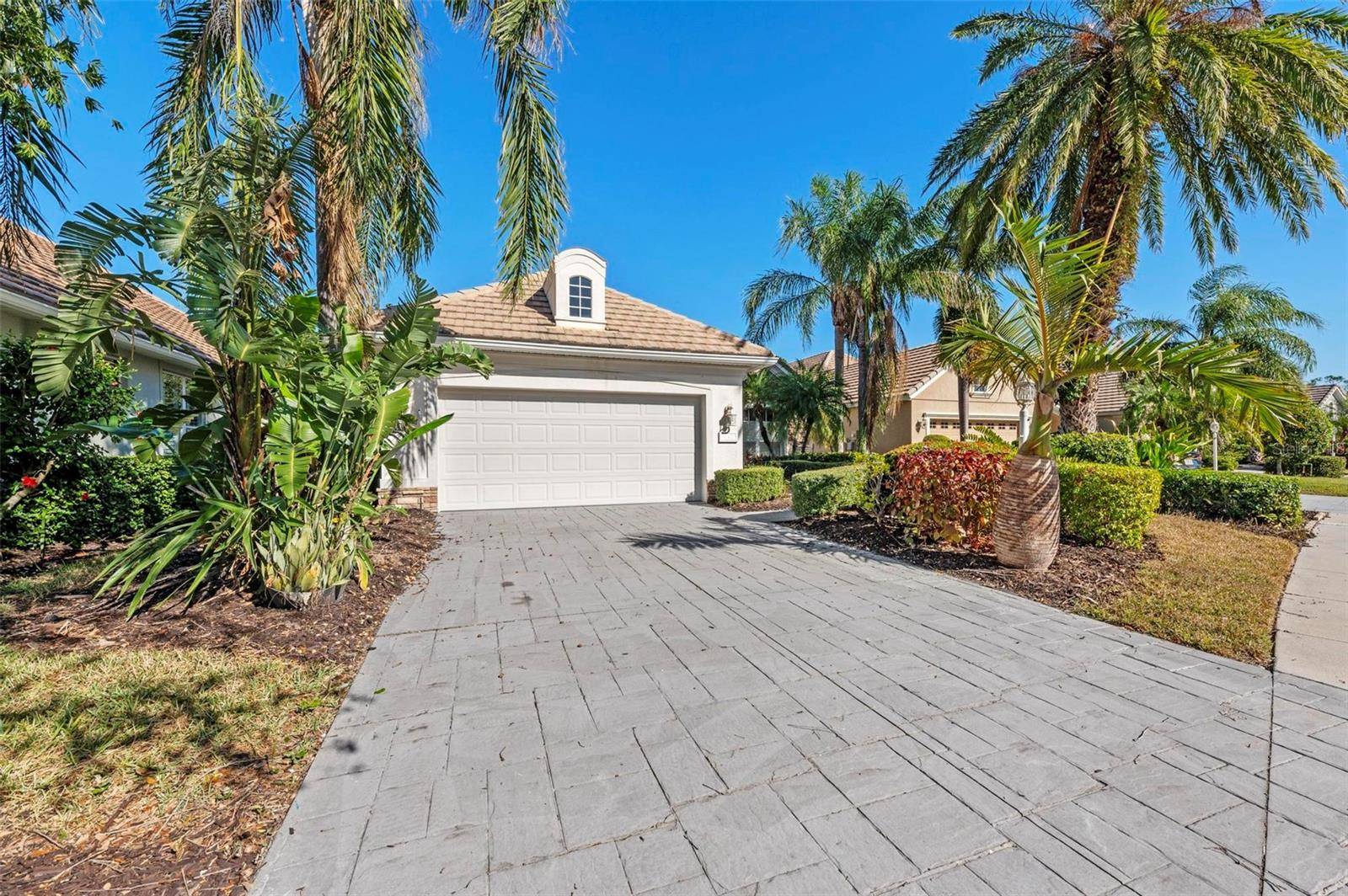 6639 PEBBLE BEACH WAY, Lakewood Ranch, FL 34202