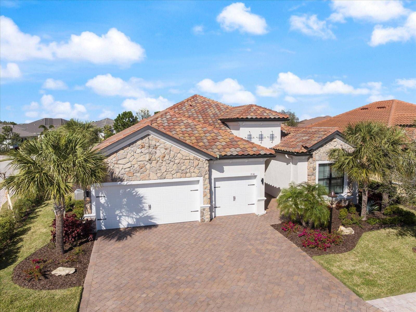 Bradenton, FL 34202,7130 WHITTLEBURY TRL