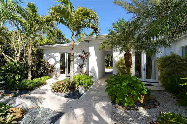 6061 GULF OF MEXICO DR, Longboat Key, FL 34228