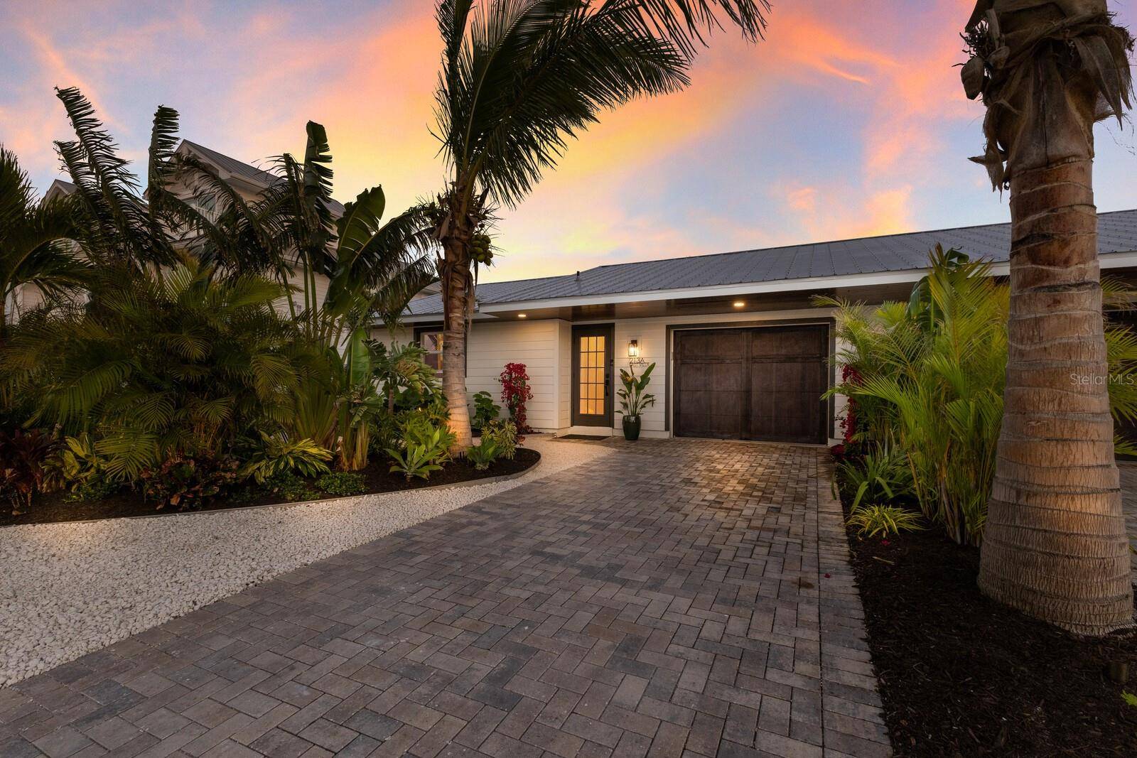 213 83RD ST #EAST, Holmes Beach, FL 34217