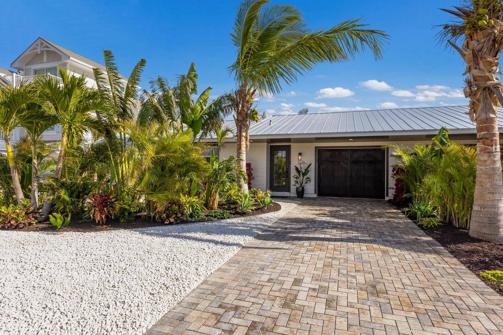 Holmes Beach, FL 34217,213 83RD ST #EAST/A