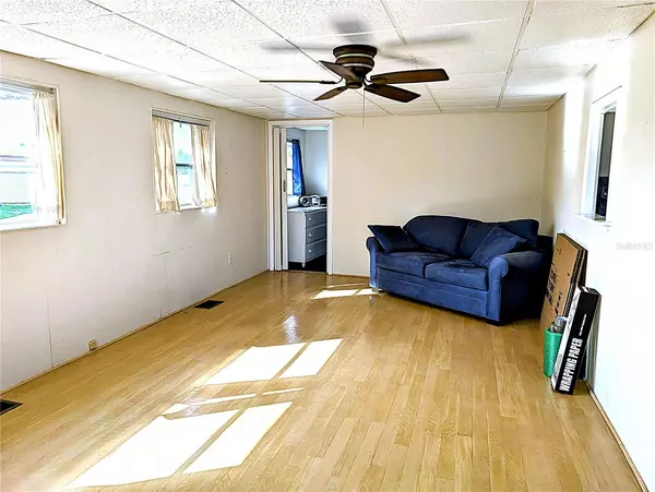 Bradenton, FL 34208,3275 26TH AVE E #110