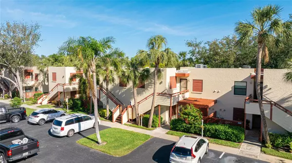 Bradenton, FL 34210,527 SPRING LAKES BLVD