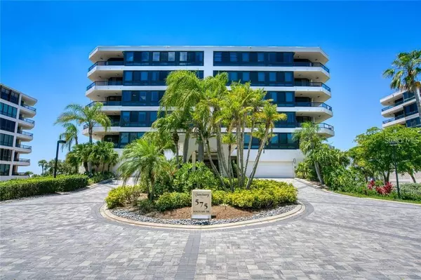 575 SANCTUARY DR #A303, Longboat Key, FL 34228