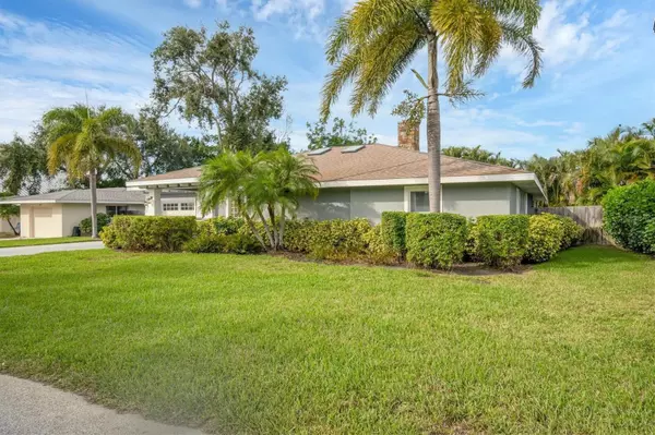 Venice, FL 34285,416 SUNSET DR