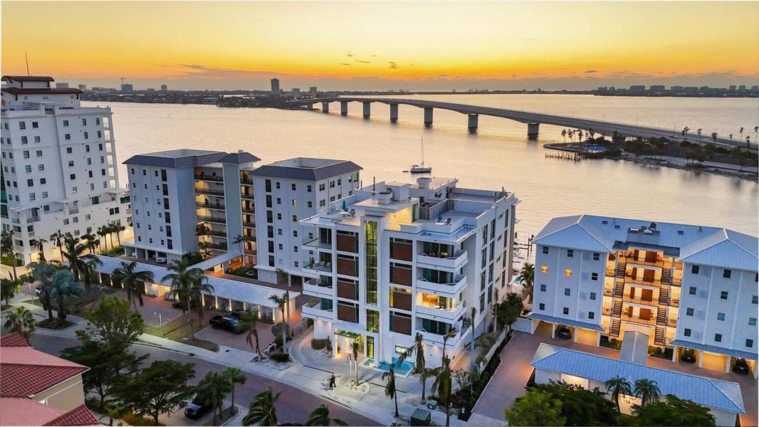 188 GOLDEN GATE PT #202, Sarasota, FL 34236