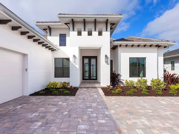 Sarasota, FL 34240,8367 SEA GLASS CT