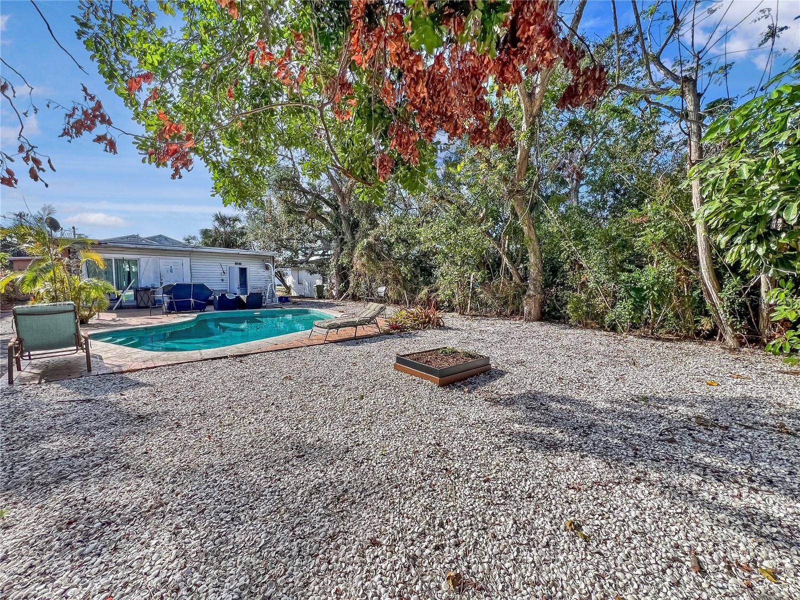 Sarasota, FL 34234,1003 PATTERSON DR