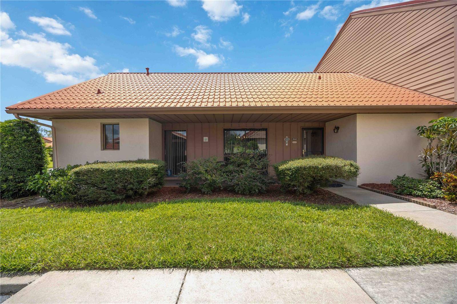 Sarasota, FL 34238,6542 DRAW LN #90