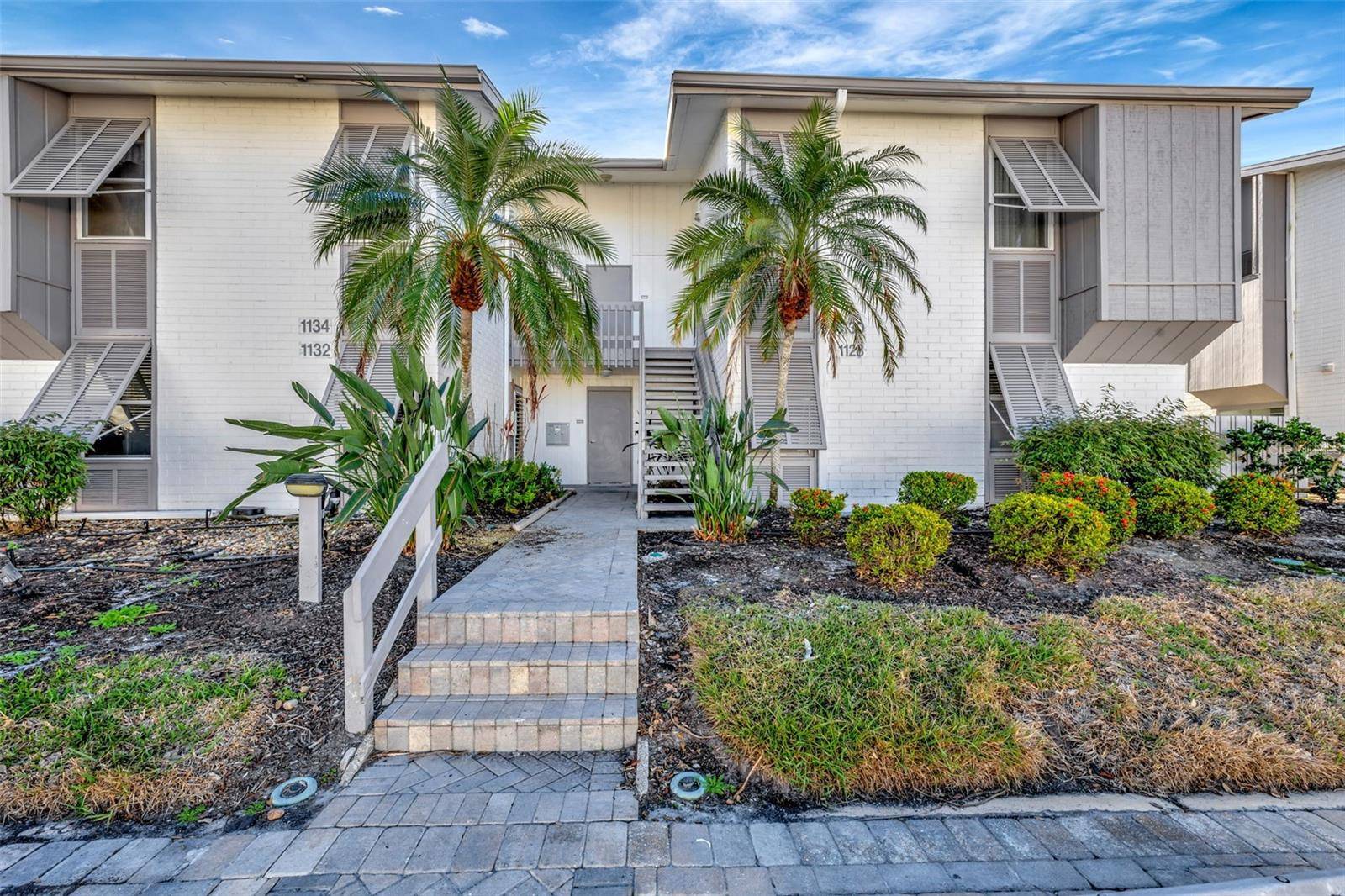 1130 W PEPPERTREE LN #118, Sarasota, FL 34242