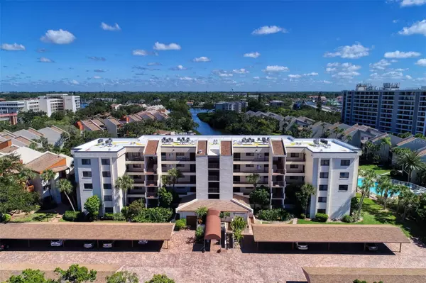 1100 COVE II PL #910, Sarasota, FL 34242