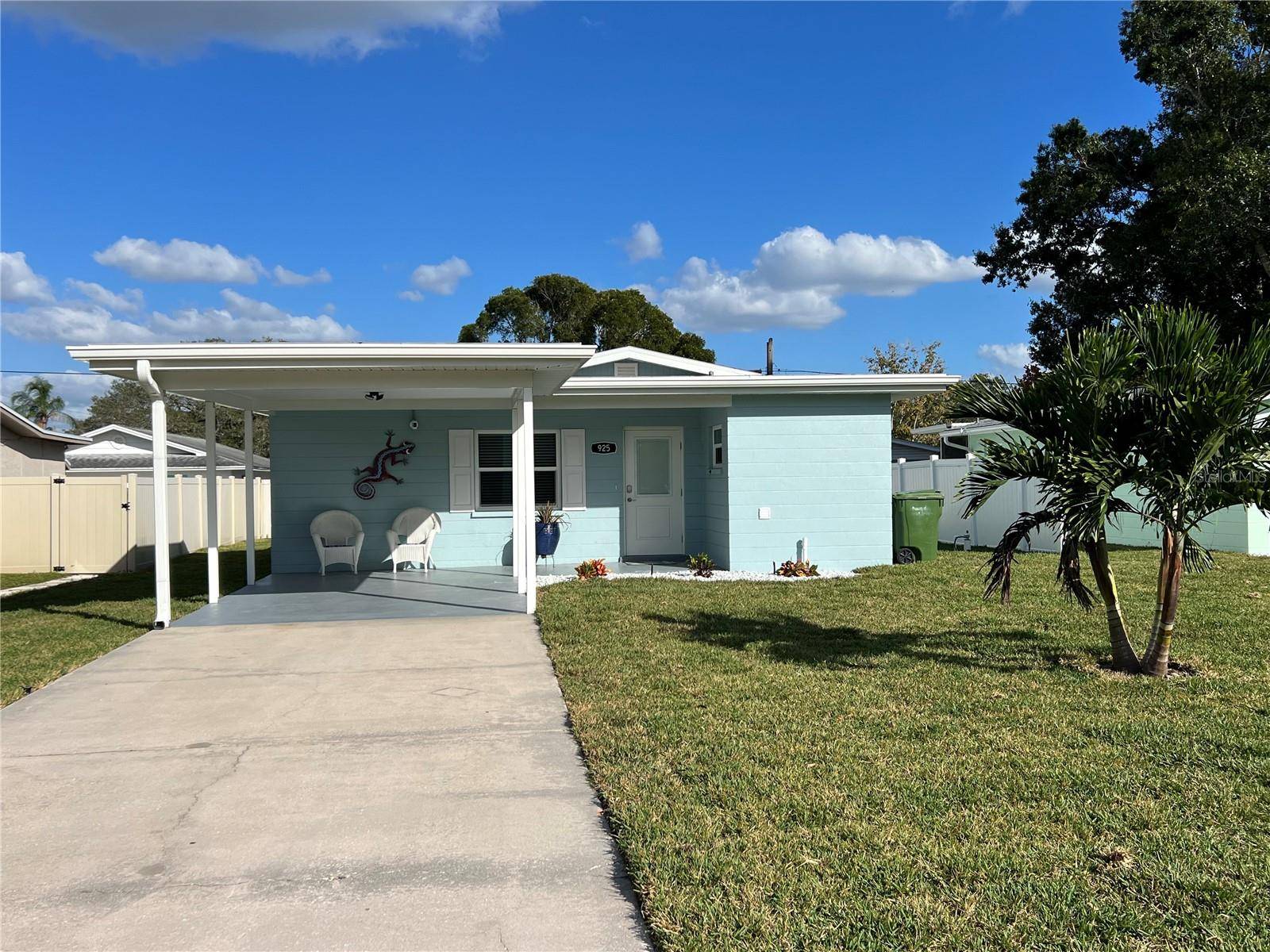925 RHODES AVE, Sarasota, FL 34237