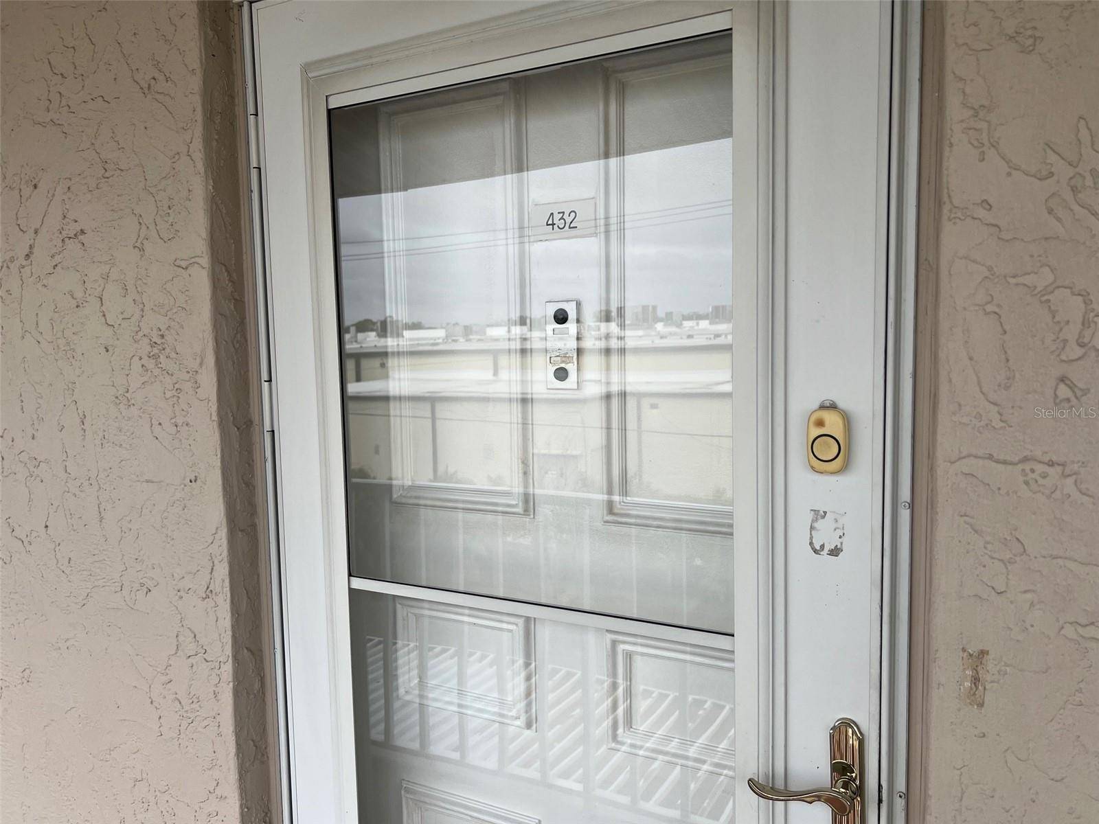Sarasota, FL 34233,3983 MACEACHEN BLVD #432