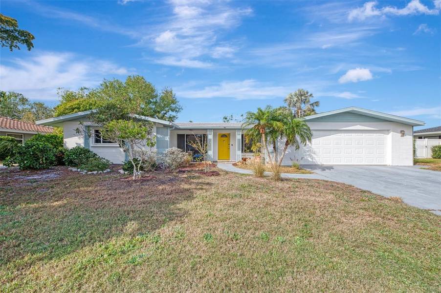 2708 BIGELOW DR, Sarasota, FL 34239