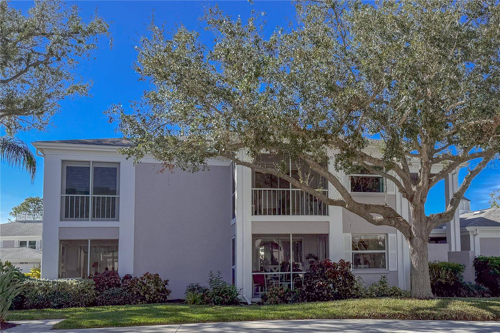 Sarasota, FL 34235,5697 SHEFFIELD GREENE CIR #51