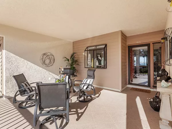Cortez, FL 34215,3860 MARINERS WAY #413