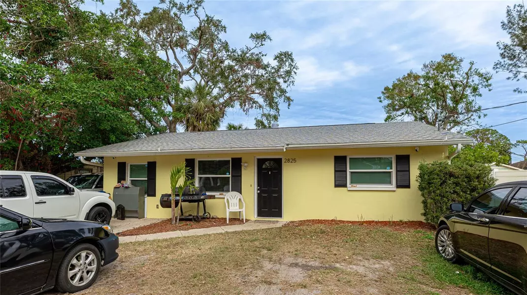 2825 FOREST LN, Sarasota, FL 34231