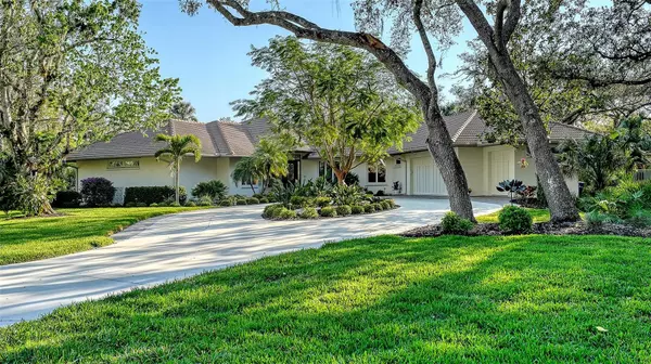 3178 DICK WILSON DR,  Sarasota,  FL 34240