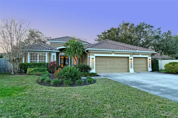 Sarasota, FL 34233,5401 OAK GROVE CT