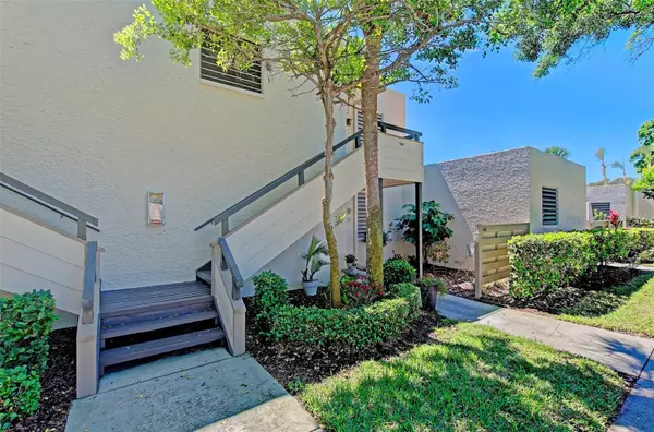 Bradenton, FL 34210,144 PINEHURST DR #144