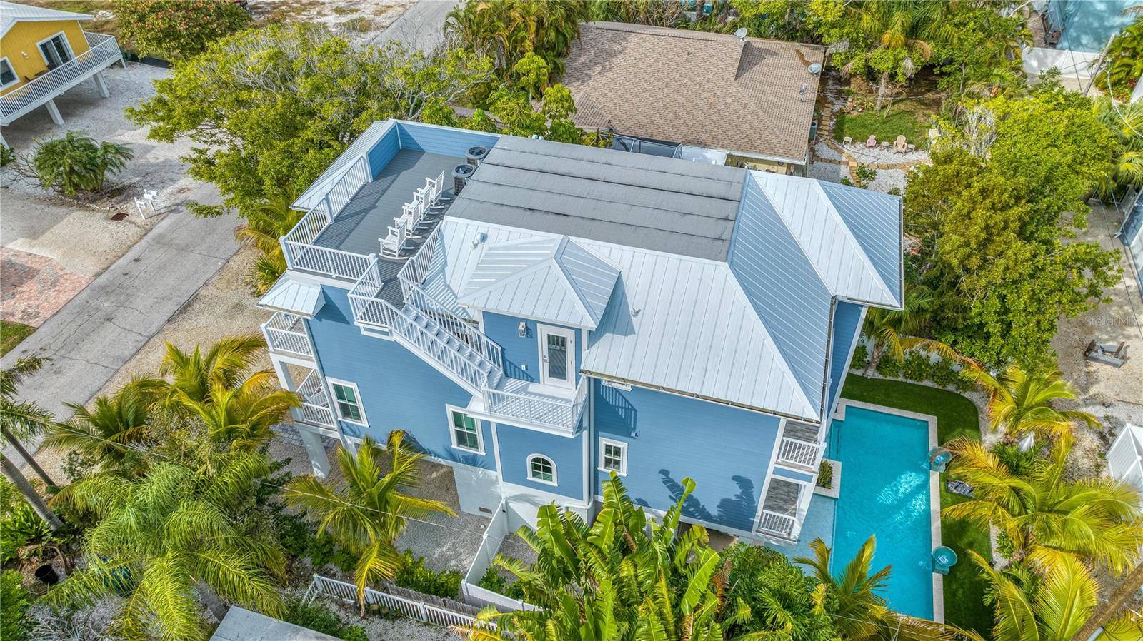 Bradenton Beach, FL 34217,2213 AVENUE B